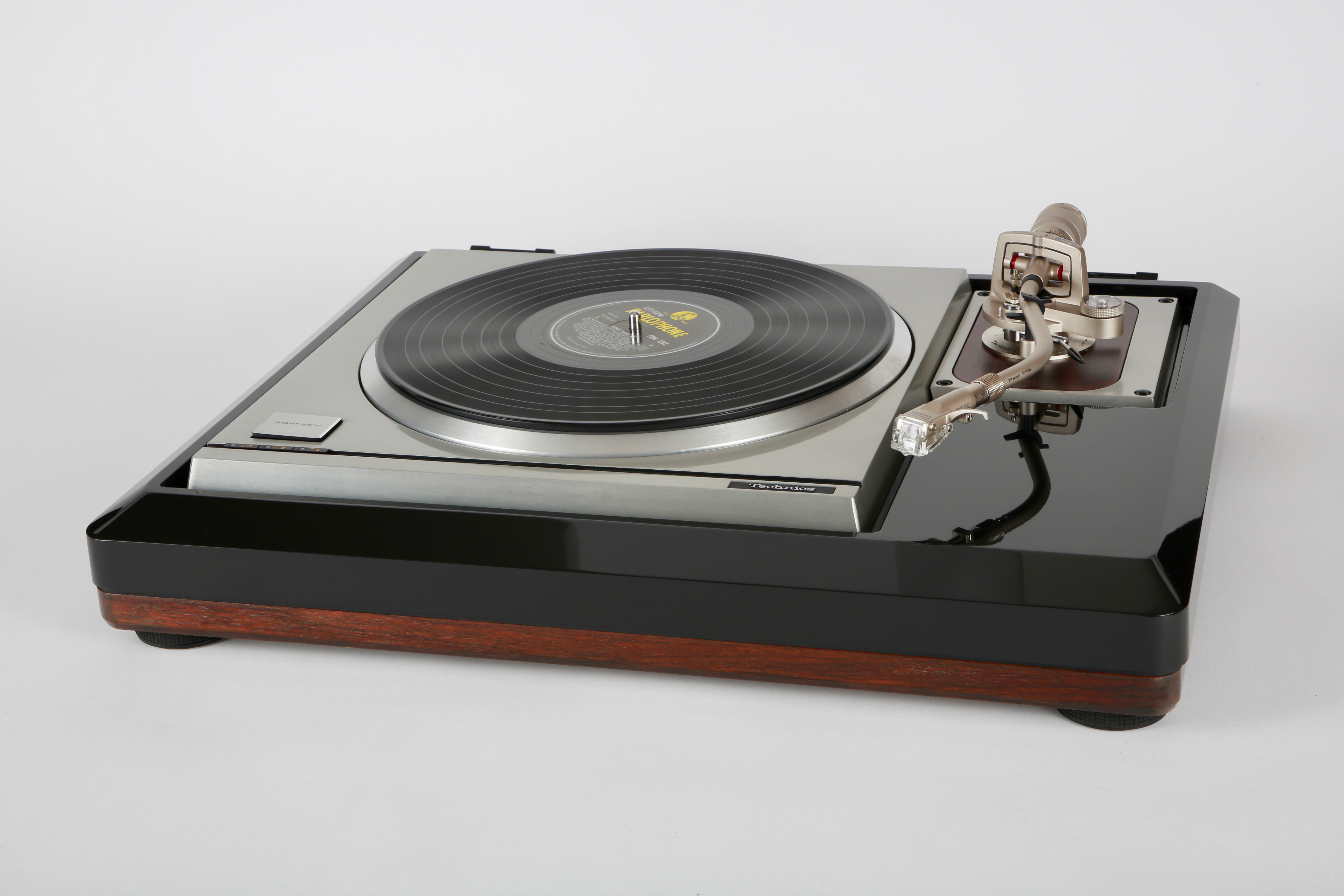 Technics SL-1000MKII.